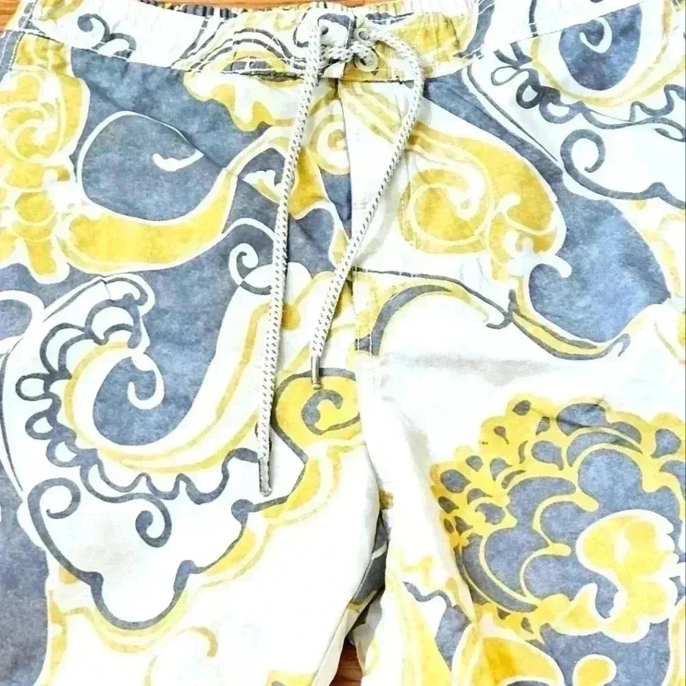 Tommy Bahamas Hawaiian Shorts - Picture 3 of 10